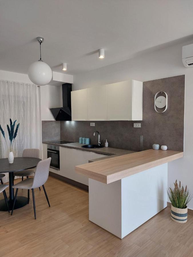 Villa Moon Trogir Exterior photo